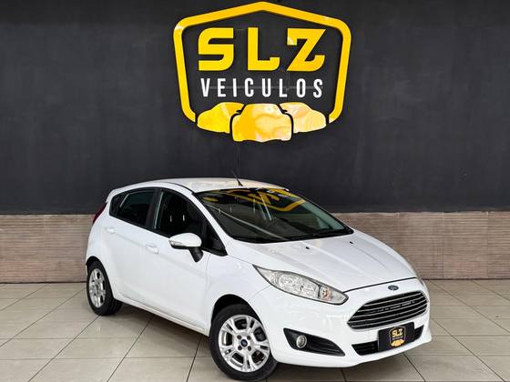 FORD FIESTA 1.6 SE HATCH 16V FLEX 4P POWERSHIFT